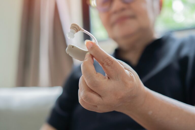 Want the Best Devices for Seniors? Book a Hearing Aid Consultation Near Arlington, Virginia Today!