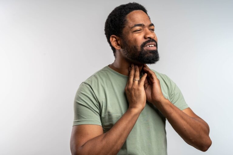 Recurring Sore Throat and Swollen Tonsils: Could Tonsillitis Be the Cause?
